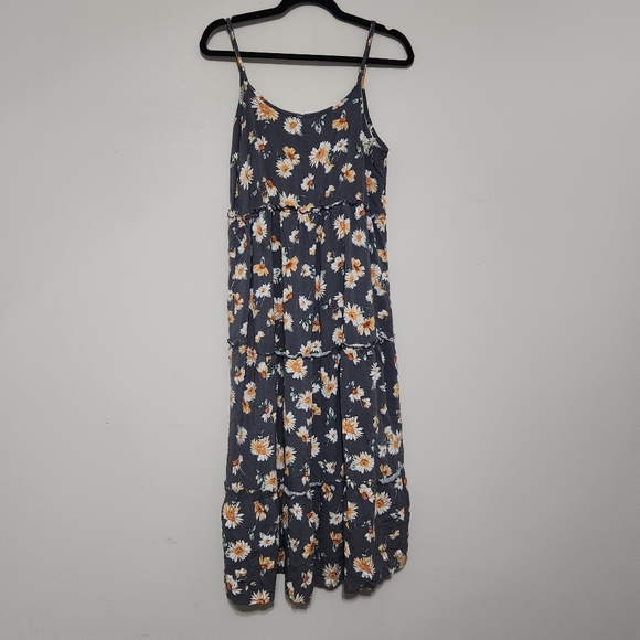 Maurices gray sunflower maxi tiered dress medium boho floral cottagecore - Picture 6 of 6